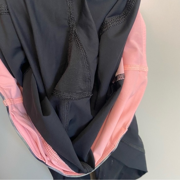 LULULEMON Water Bound Crop Wamo Camo Bleached Coral Pink Black Swim Size 4 - Picture 8 of 11